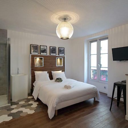 パリStudio De Charme Proche Tour Eiffel Et Rue Clerアパートメント エクステリア 写真